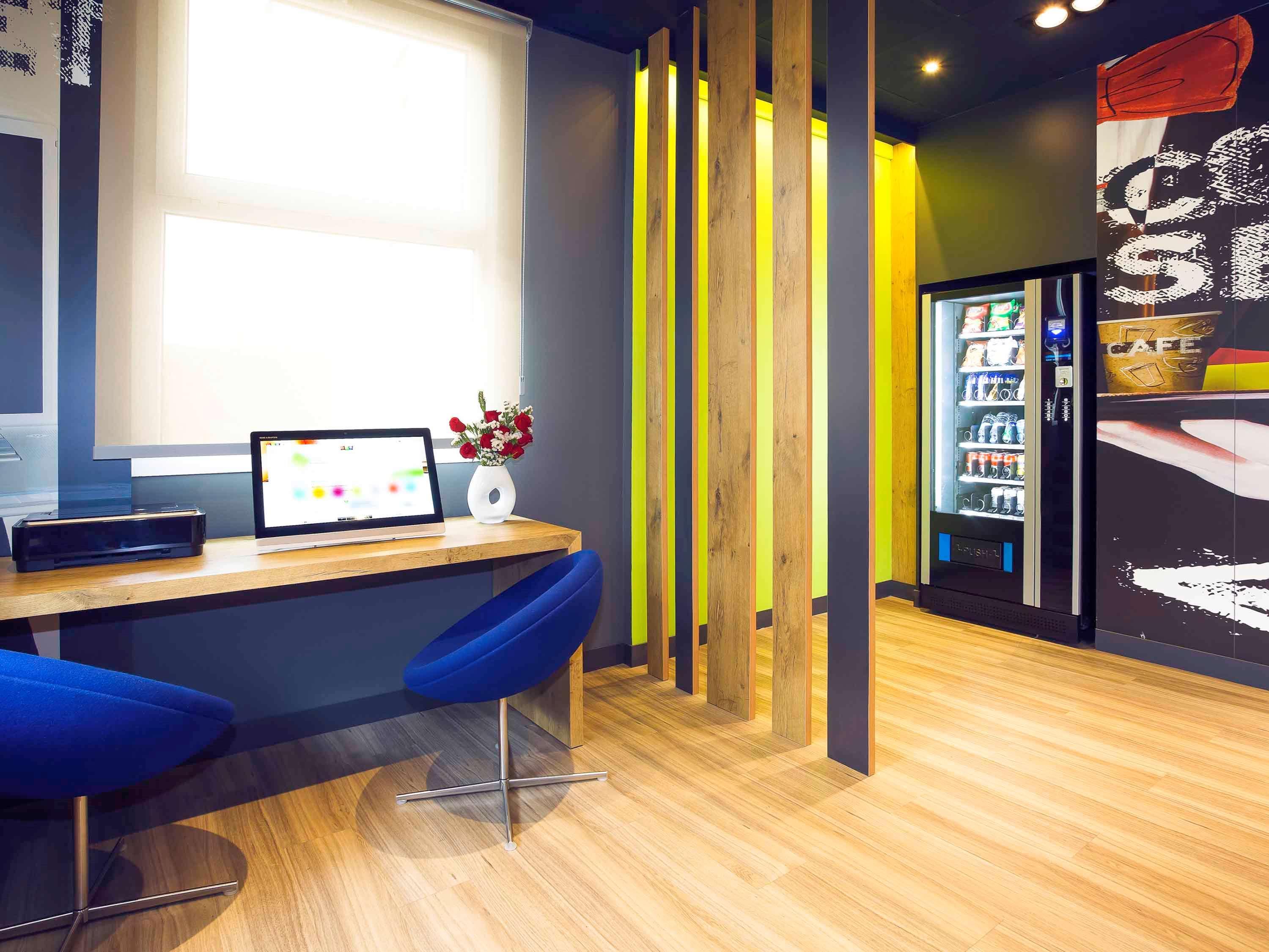 Ibis Budget Madrid Alcorcón Móstoles Exterior foto